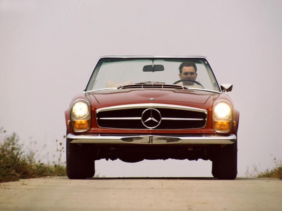  Mercedes-Benz 280 SL 1967 года  (US) (фото 14 из 25)